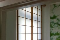 Bild 075: Shoji vor Fenster, Hemlock massiv, geölt