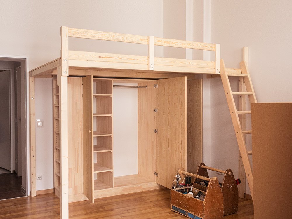 Etagenbett Mit Schrank Und Treppe : Hochbett mit schrank und treppe. gallery of