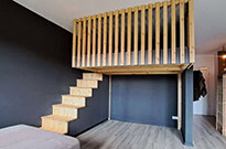 Bild 395: Hochbett mit Treppenschrank