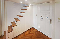 Bild 673: Hochebene mit Treppenschrank