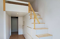 Bild 368: Hochetage mit Schrankwand & Treppenschrank