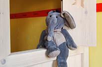 Bild 041: Spielhaus / Spieletage mit Plüsch-Elefant