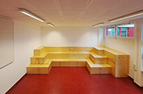 Bild 593: Multifunktionales Atrium in Schule