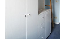 Bild 113: Schrank Maßeinbau unter Hochbett